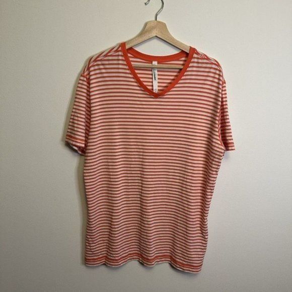 Mens Lululemon Striped V-Neck Orange White Short‎ Sleeve Tee T-Shirt Size XL EUC - Picture 1 of 3